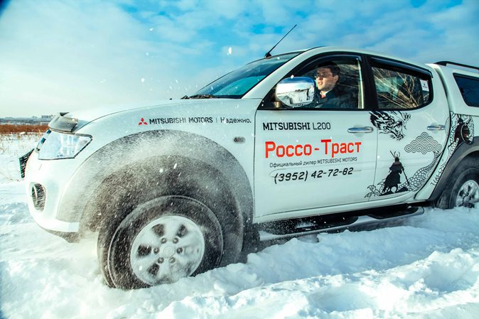 Внедорожный зимний тест-драйв MITSUBISHI Pajero и L200 в Иркутске.  